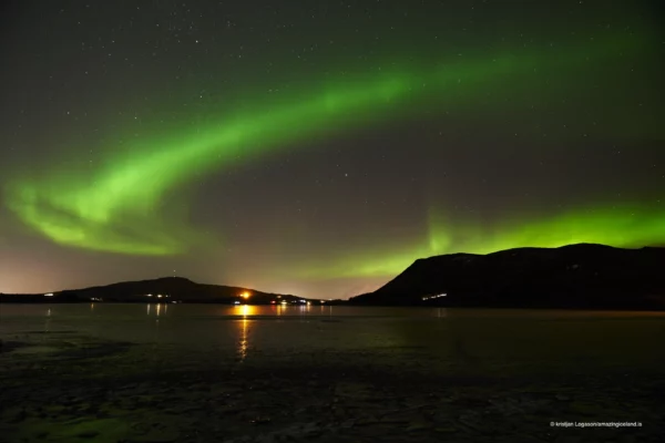 Northern lights at Skarðsströnd in west Iceland